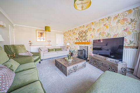 44 Barcheston Road, Knowle, Solihull, B93 9JU