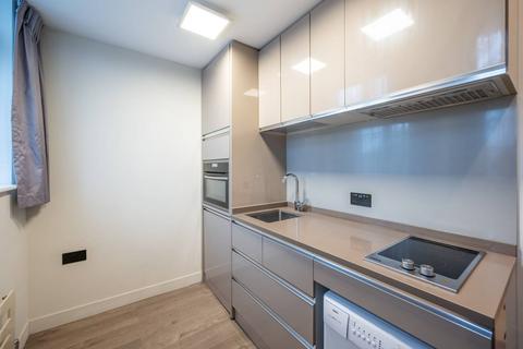 Studio to rent, Brent Street, Hendon, London, NW4