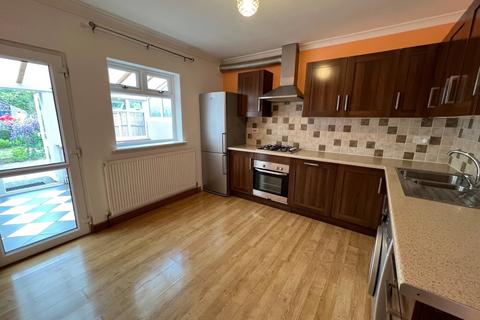 2 bedroom terraced house to rent, Watersmeet Road, West Midlands CV2