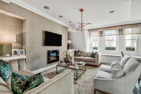 undefined, Mount Street, London W1K