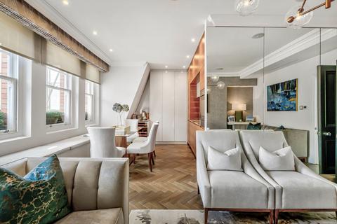 undefined, Mount Street, London W1K