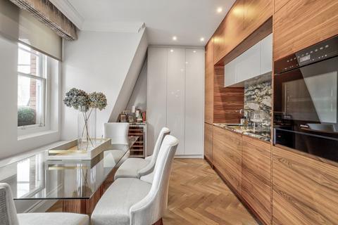 undefined, Mount Street, London W1K