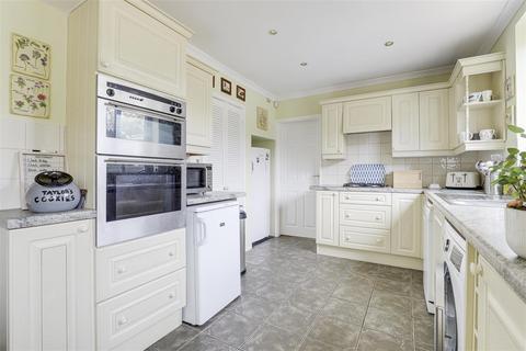 undefined, Petworth Avenue, Toton NG9