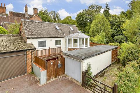 2 bedroom chalet for sale, Laglands Close, Reigate, Surrey