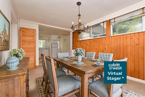 2 bedroom chalet for sale, Laglands Close, Reigate, Surrey