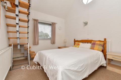 undefined, Laglands Close, Reigate RH2
