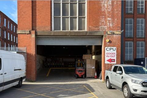 Warehouse to rent, Osborne St Oldham OL9 6QQ