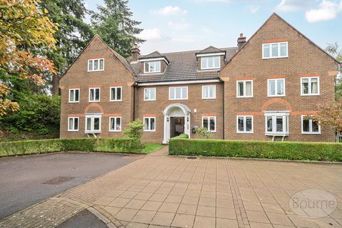 3 bedroom apartment for sale, Frensham Road, Farnham, Surrey, GU9