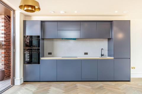 2 bedroom flat to rent, Bronze Foundry House, Edith Row, London, SW6