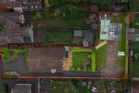 3 bedroom detached bungalow for sale, Alcester Road, Lickey End, B60