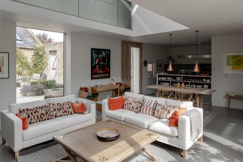4 bedroom detached house for sale, The Orchard House, Calne, Wiltshire