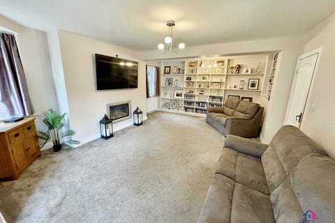 6 bedroom detached house for sale, Manthorpe Road Grantham NG31
