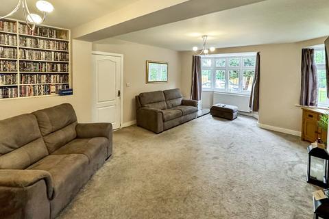 6 bedroom detached house for sale, Manthorpe Road Grantham NG31