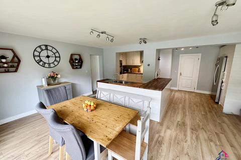 6 bedroom detached house for sale, Manthorpe Road Grantham NG31