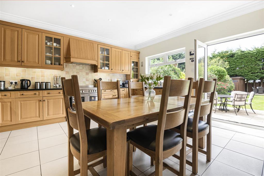 Kitchen diner