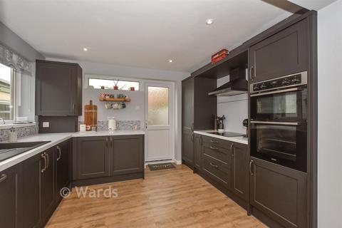 3 bedroom semi-detached house for sale, Essella Road, Ashford, Kent