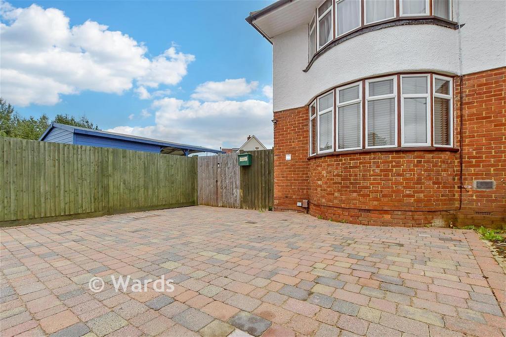 Driveway/Parking