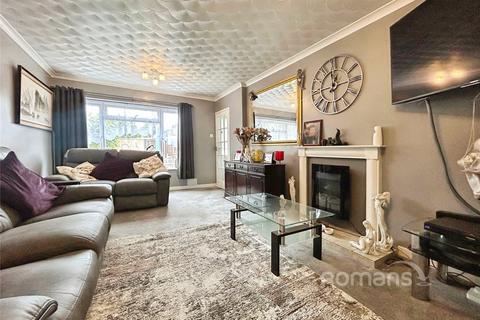 3 bedroom end of terrace house for sale, Swale Road, Farnborough, Hampshire