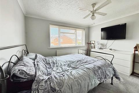 3 bedroom end of terrace house for sale, Swale Road, Farnborough, Hampshire