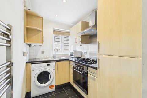 2 bedroom penthouse for sale, Balmoral Court, 35 The Avenue, Beckenham, BR3