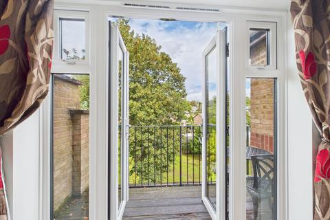 2 bedroom penthouse for sale, Balmoral Court, 35 The Avenue, Beckenham, BR3