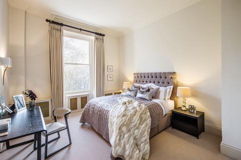 3 bedroom apartment to rent, Princes Gate, London, SW7