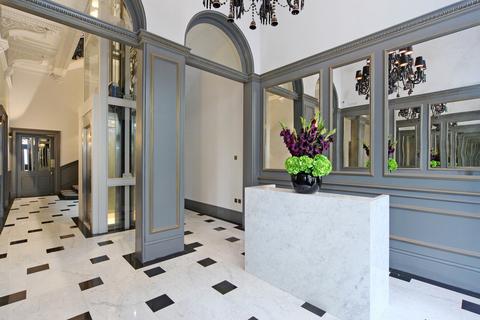 3 bedroom apartment to rent, Princes Gate, London, SW7