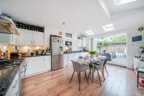 22 William Road, London, SW19 3PL