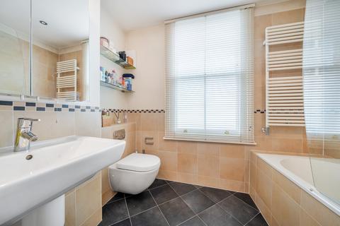 22 William Road, London, SW19 3PL