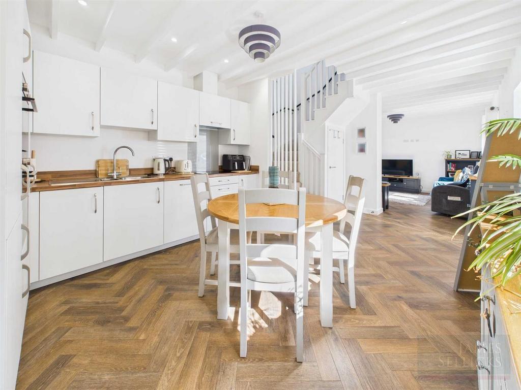 Open Dining Kitchen