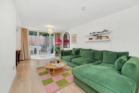 2 bedroom flat for sale, Great Western Road, Notting Hill