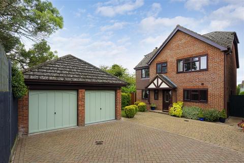 4 bedroom detached house for sale, Bell Crescent, Burham, Rochester