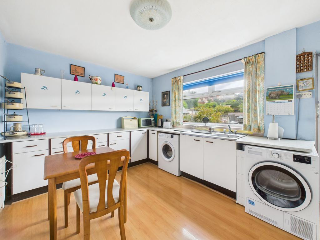 Dining/Kitchen