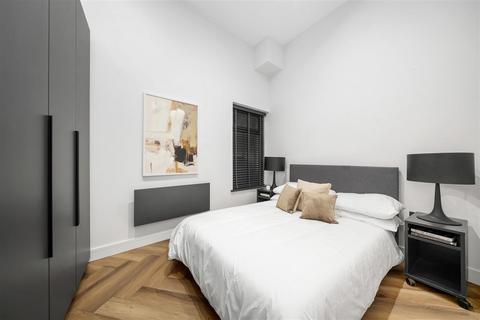 undefined, Old Castle Street, London, E1