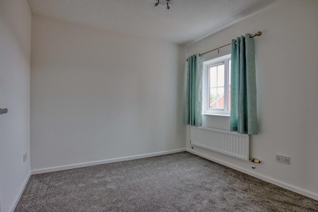 Ewemove Taunton - Graham Way (10)