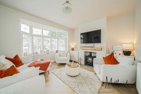 4 bedroom semi-detached house for sale, Lynton Crescent, Worsley, M28