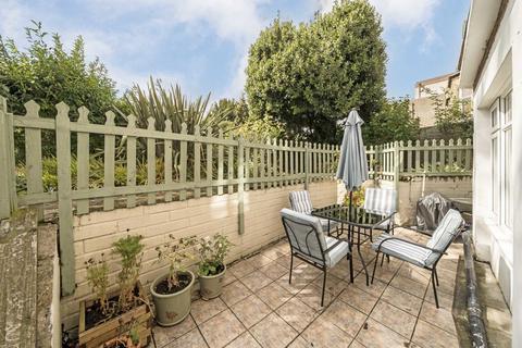 2 bedroom flat for sale, Willesden Lane, London NW6