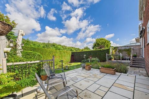 4 bedroom detached house for sale, Orchard Drive, Middleton On The Wolds, YO25 9UW