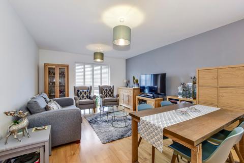 2 bedroom apartment for sale, Bateson Drive, Leavesden, WD25