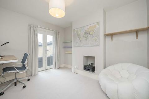 undefined, Brook Road South, Brentford TW8
