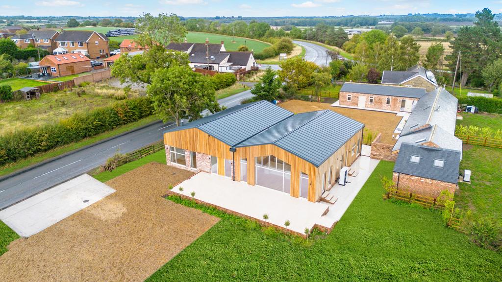 Hawthronebarn6dp