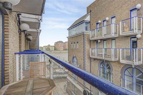 undefined, Clove Hitch Quay, SW11