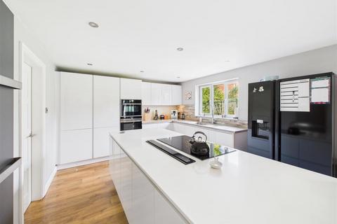 5 bedroom detached house for sale, Ingleton, Elloughton