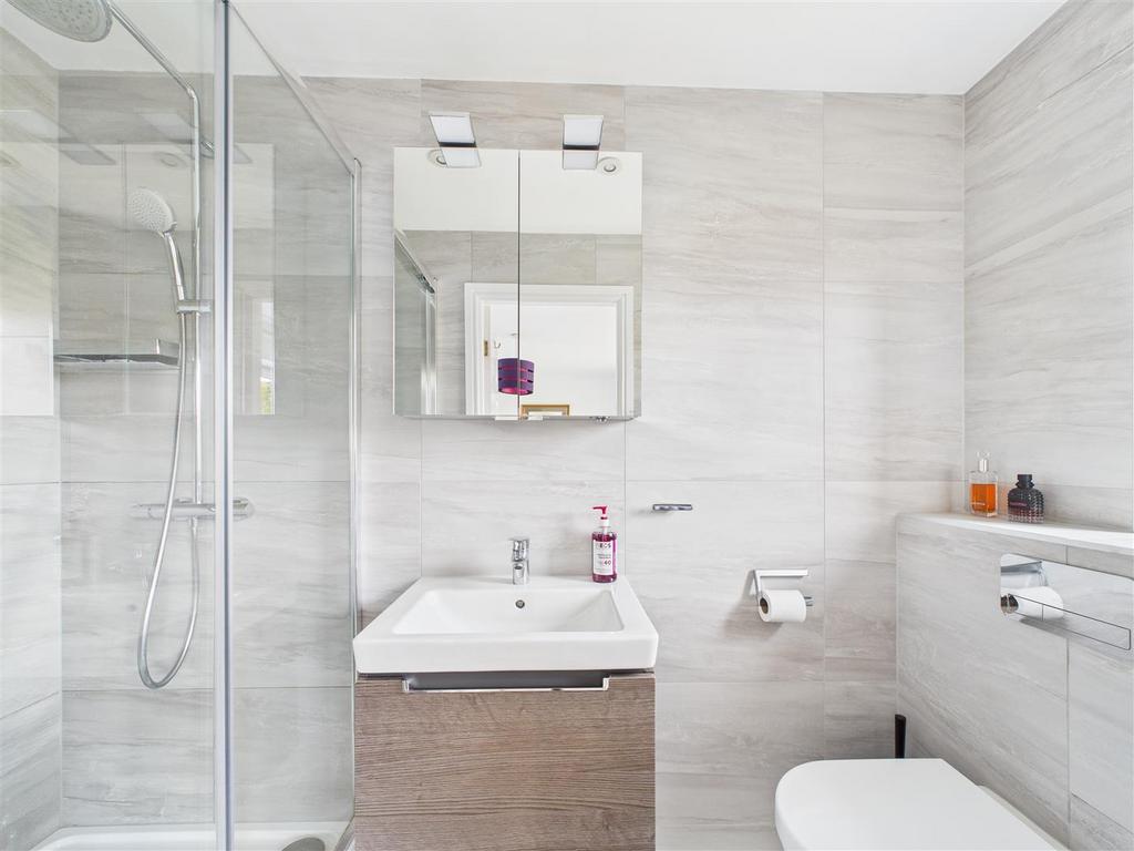 CAM03303 G0-PR0210-STILL007.jpg