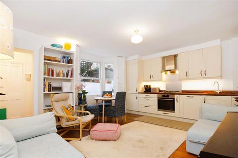 2 bedroom flat for sale, Tufnell Park Road, London