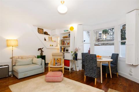 2 bedroom flat for sale, Tufnell Park Road, London