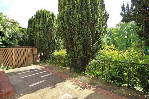 Flat 1, 14 Quarry Street, Guildford, GU1 3UY