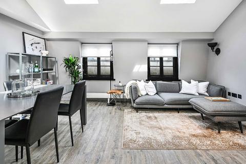 2 bedroom flat to rent, Whitechapel High Street, London E1