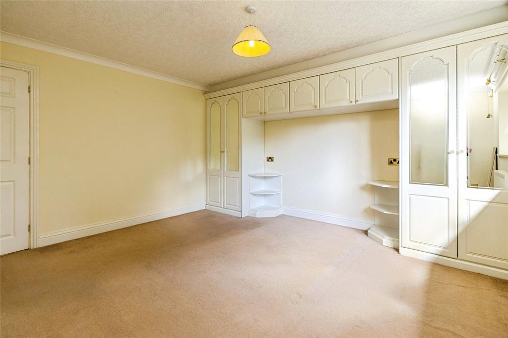Bungalow Bedroom 1