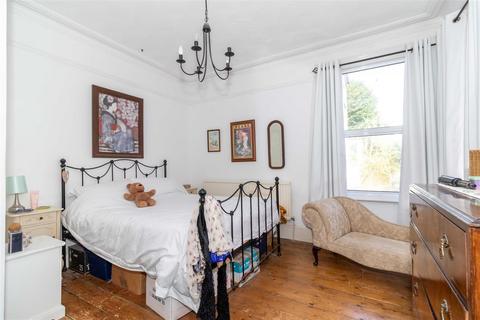 2 bedroom flat for sale, Rowlands Road, Worthing